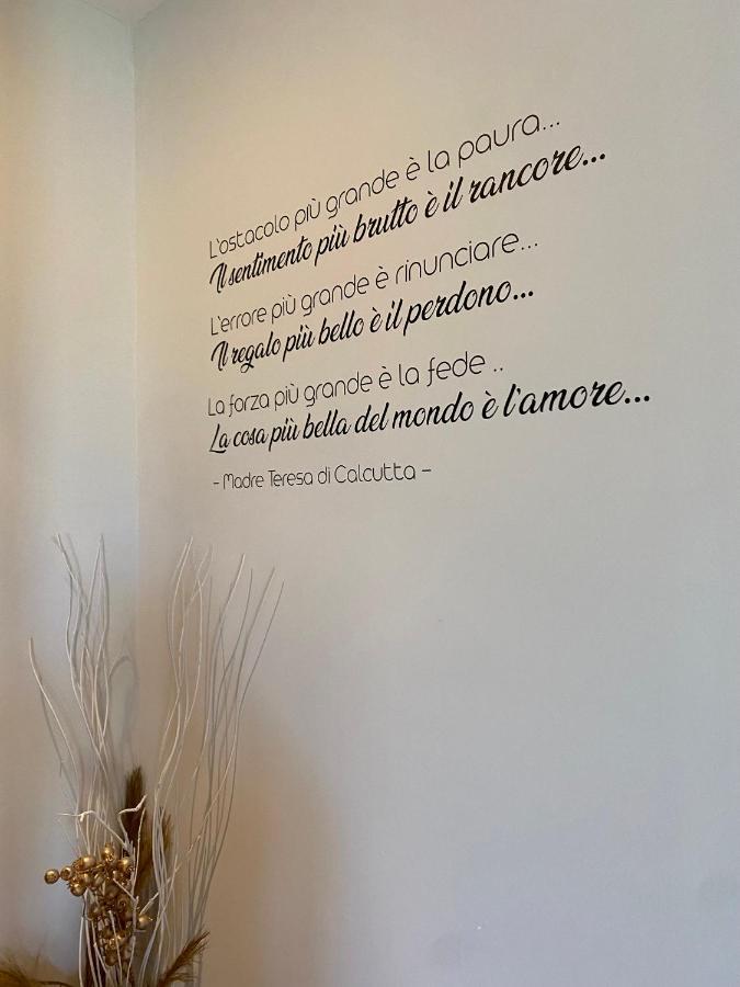 A Due Passi B&B Citta Sant'Angelo Exterior photo