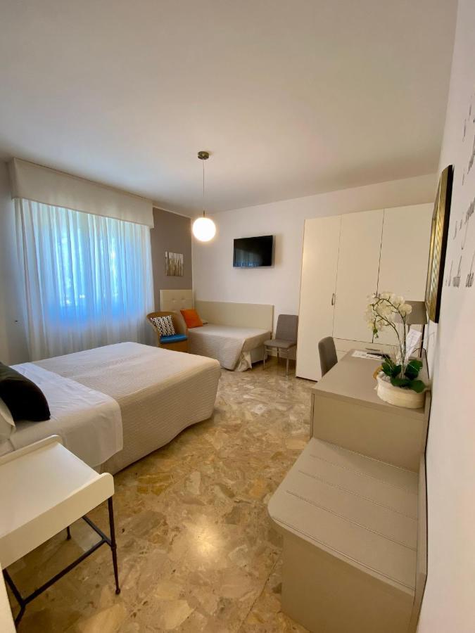 A Due Passi B&B Citta Sant'Angelo Exterior photo